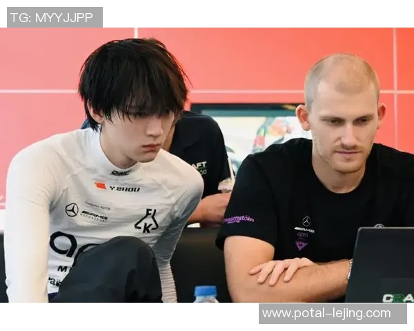 上海羽毛球队耐力训练新突破引发热议与关注